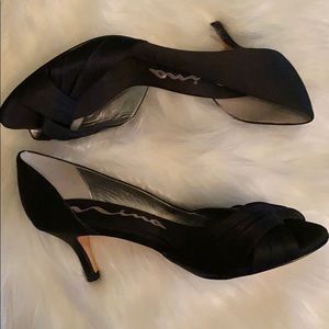 Nina kitten heels size 8